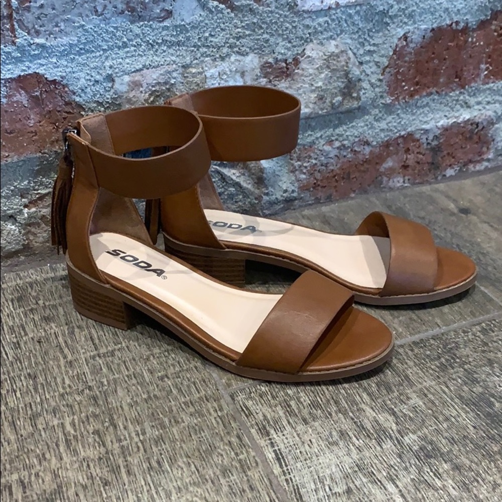 Dress sandals - Picture 3 of 3